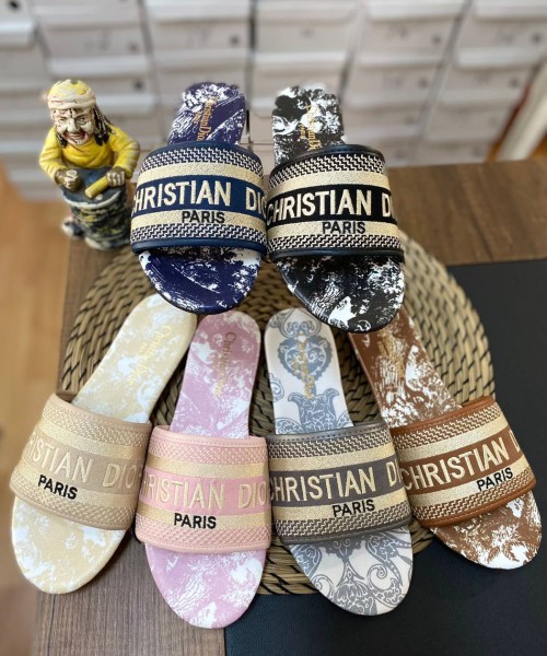 Женские шлёпки