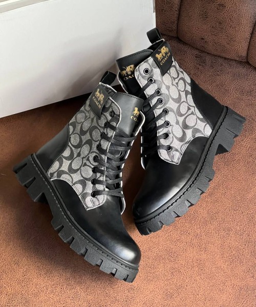 Женские ботинки