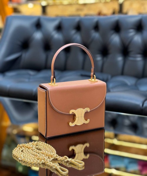 Женские сумки