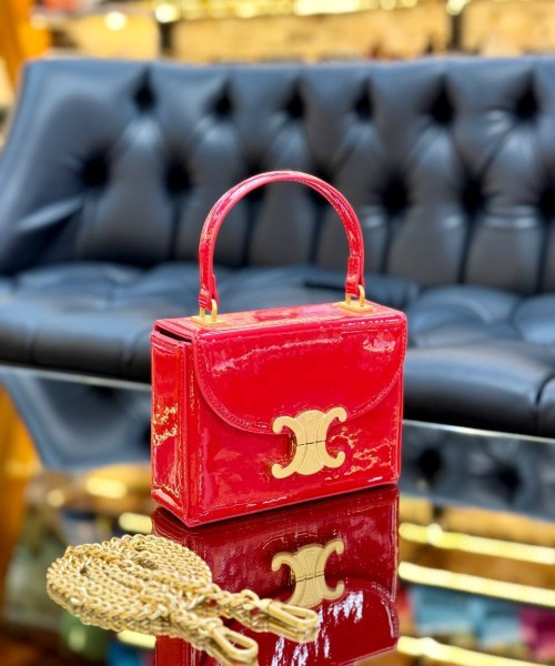 Женские сумки