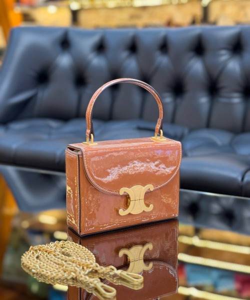 Женские сумки