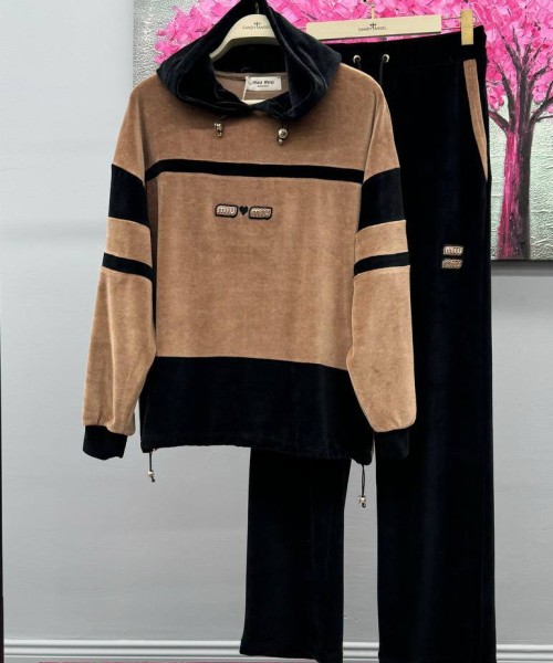 Женская одежда