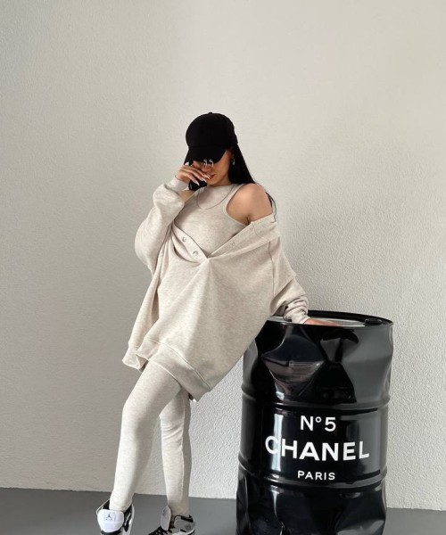 Женская одежда