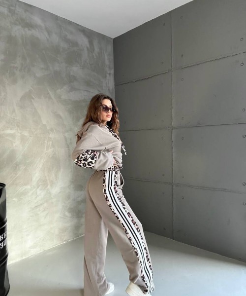 Женская одежда