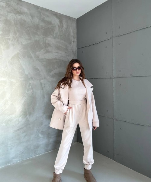 Женская одежда