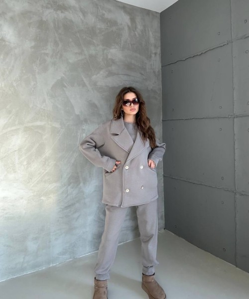 Женская одежда