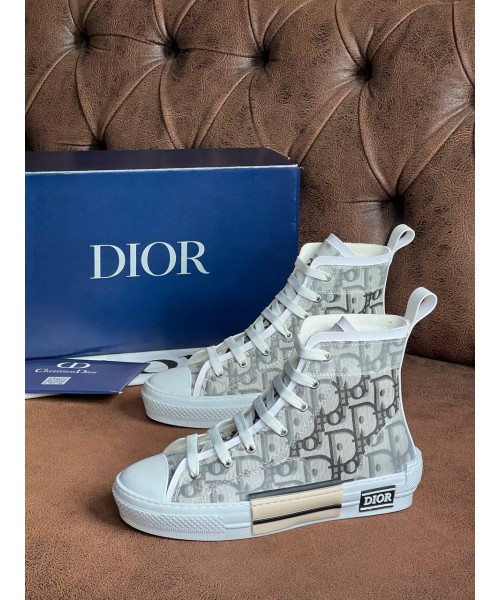 Женская обувь