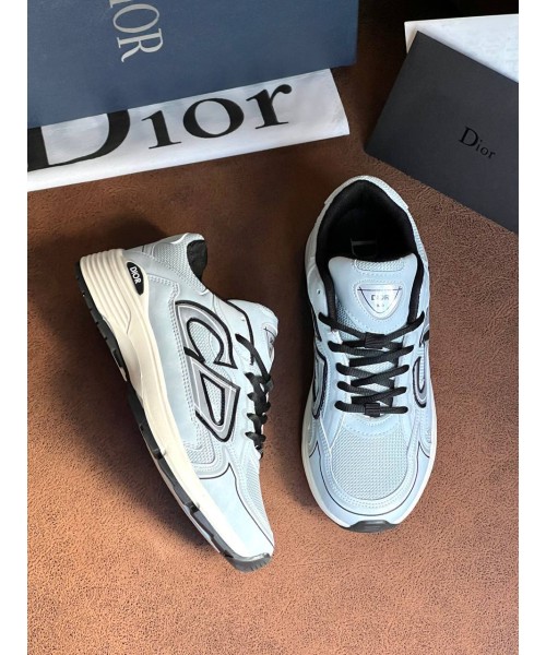 Женская обувь