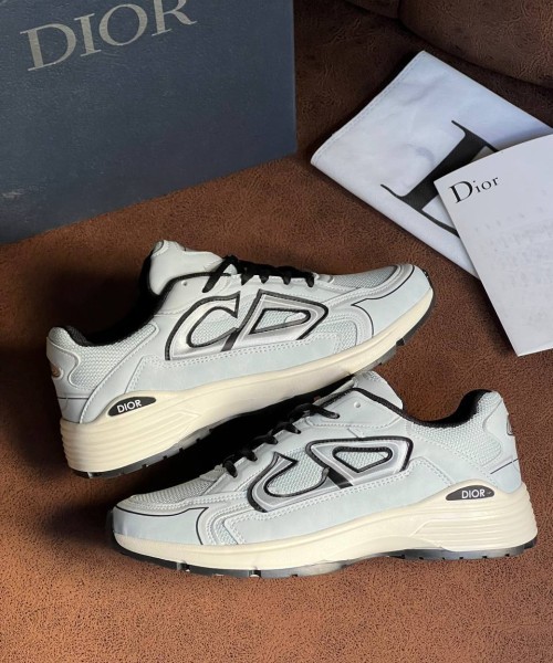 Женская обувь