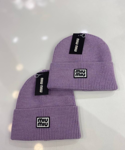 Женские шапки