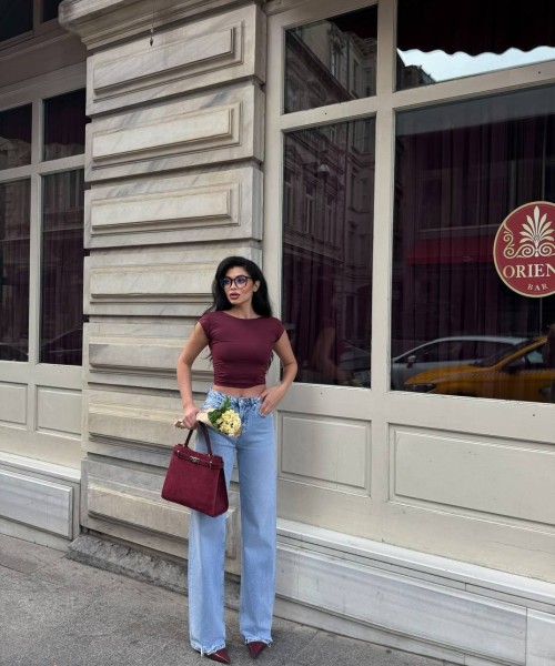 Женские джинсы