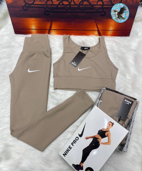 Одежда для фитнеса