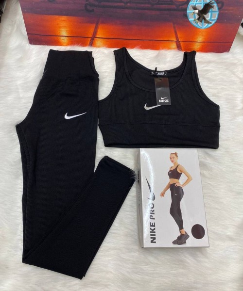 Одежда для фитнеса