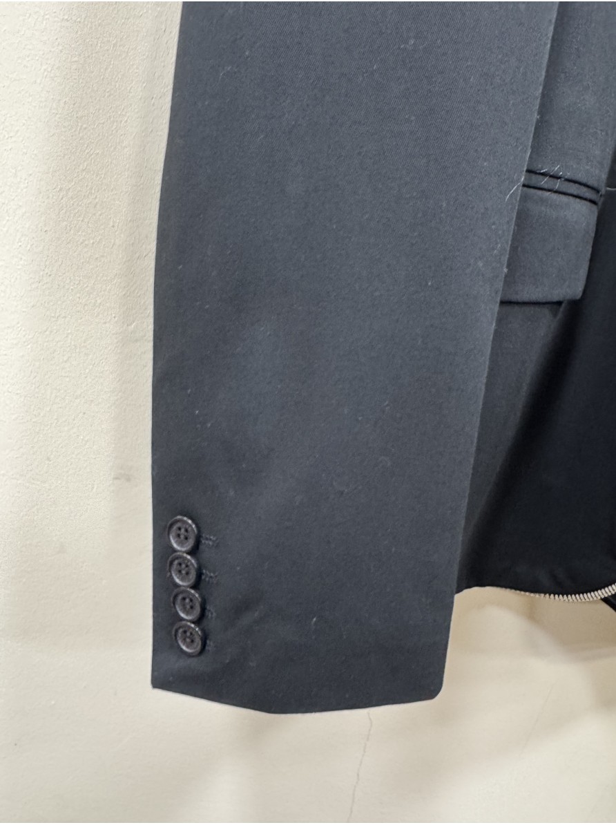 Suit