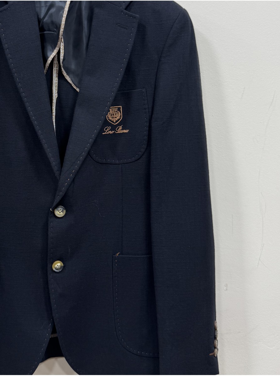 Suit